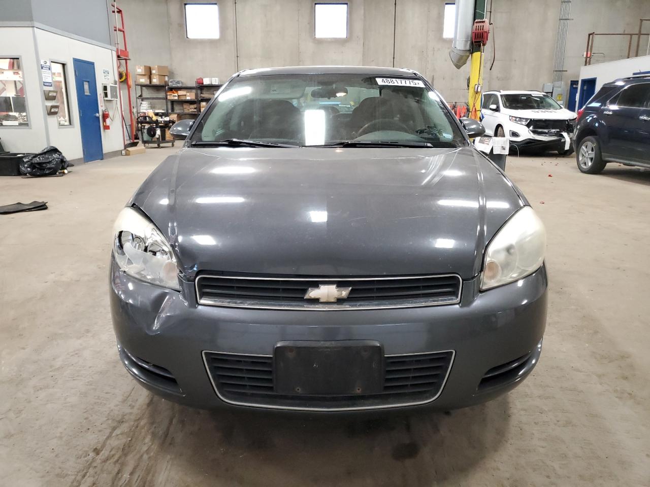 2010 Chevrolet Impala - Image 5