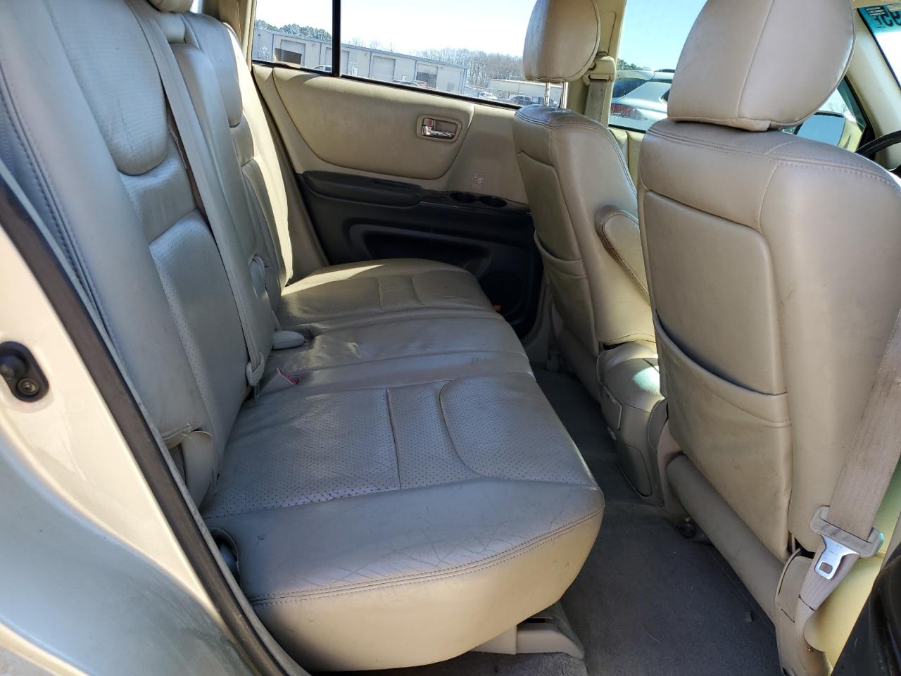 2003 Toyota Highlander - Image 12