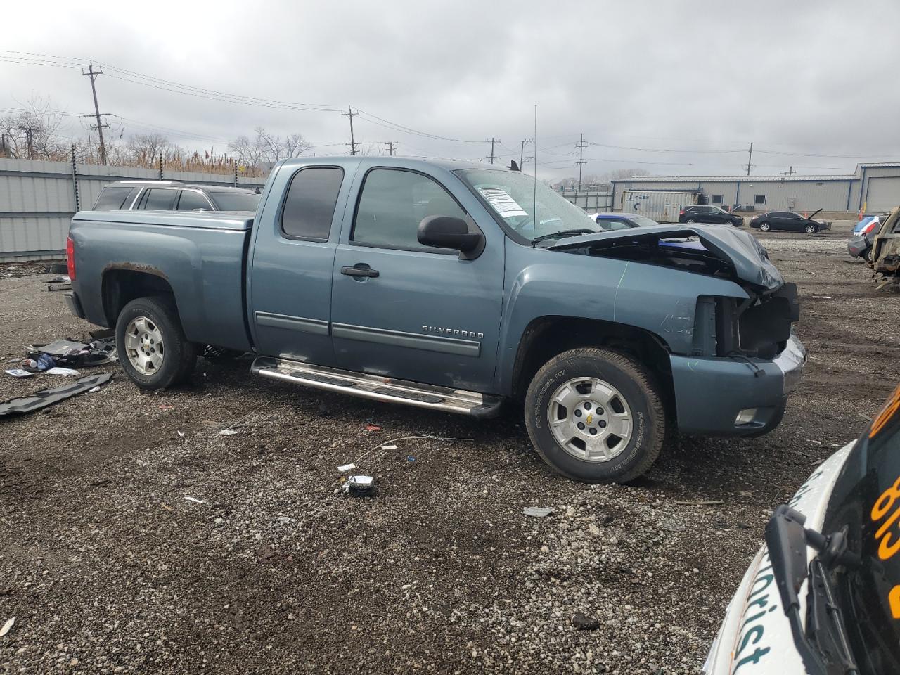 2011 Chevrolet Silverado - Image 4