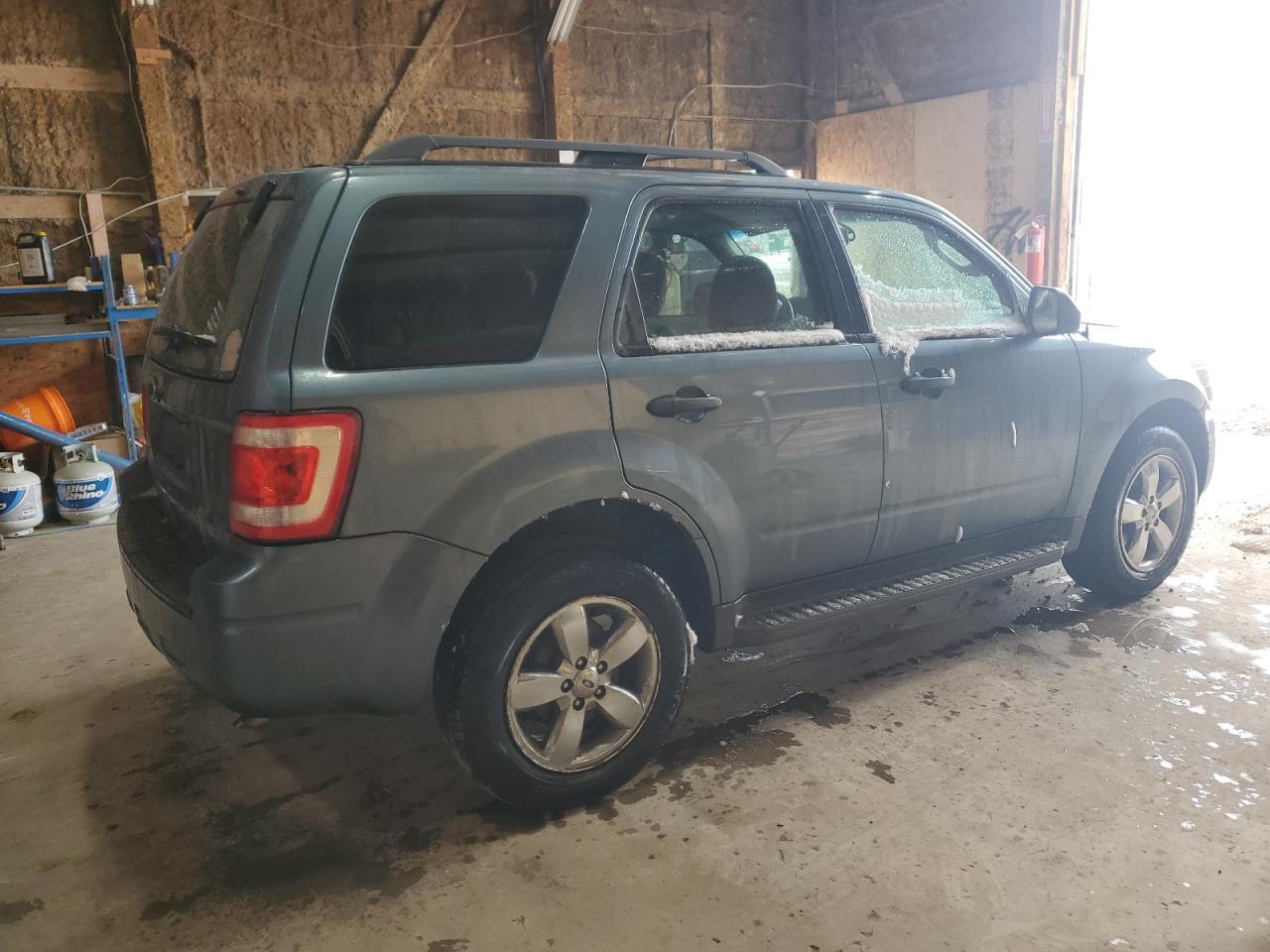 2010 Ford Escape - Image 3