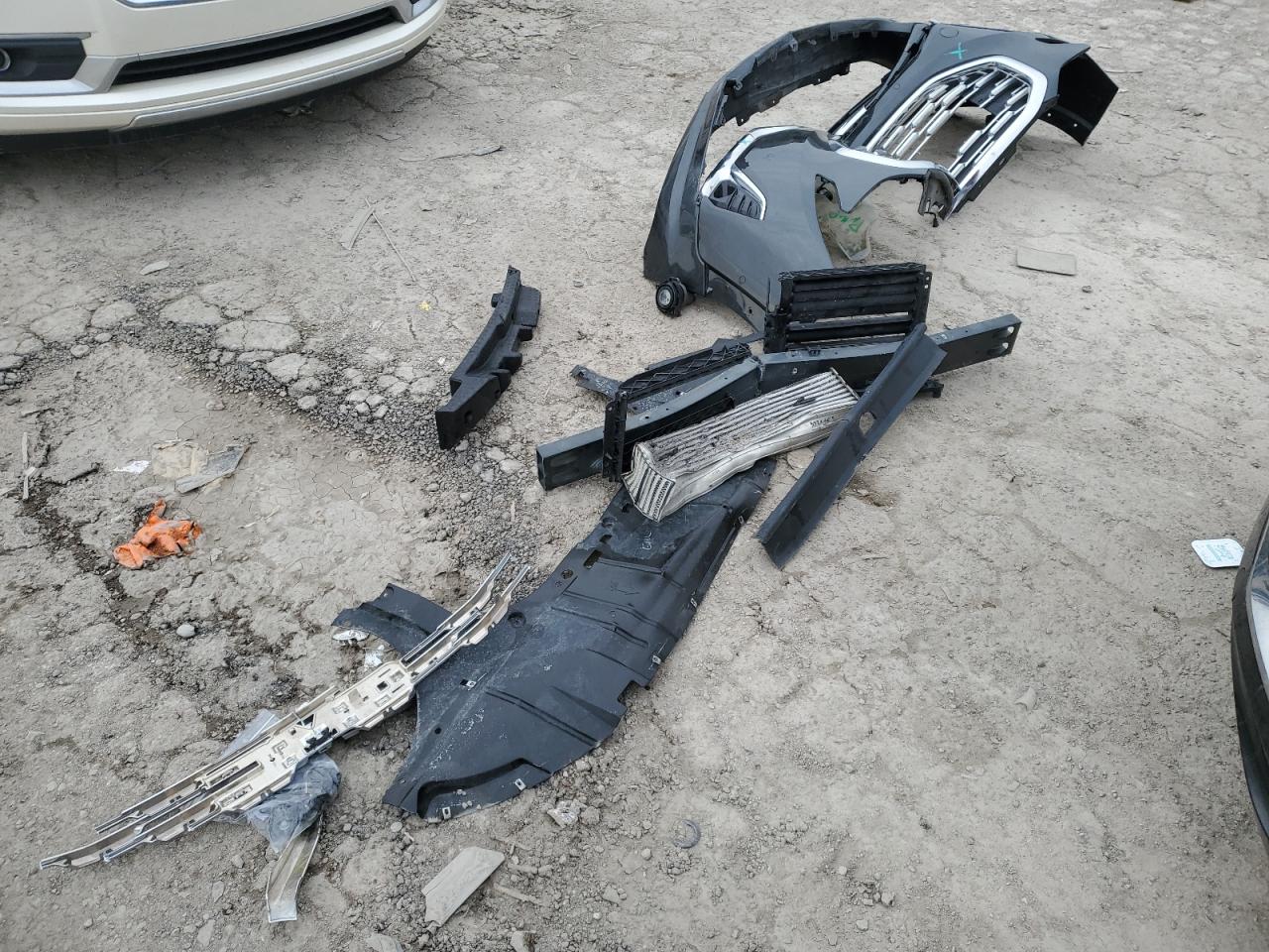 2020 GMC Terrain - Image 13