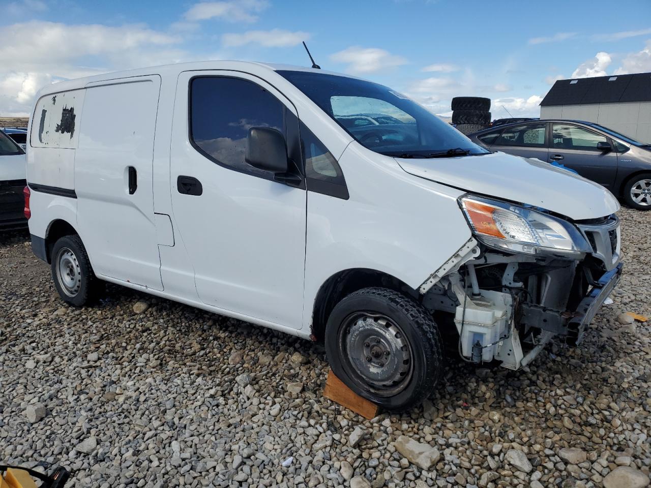 2015 Nissan NV - Image 4
