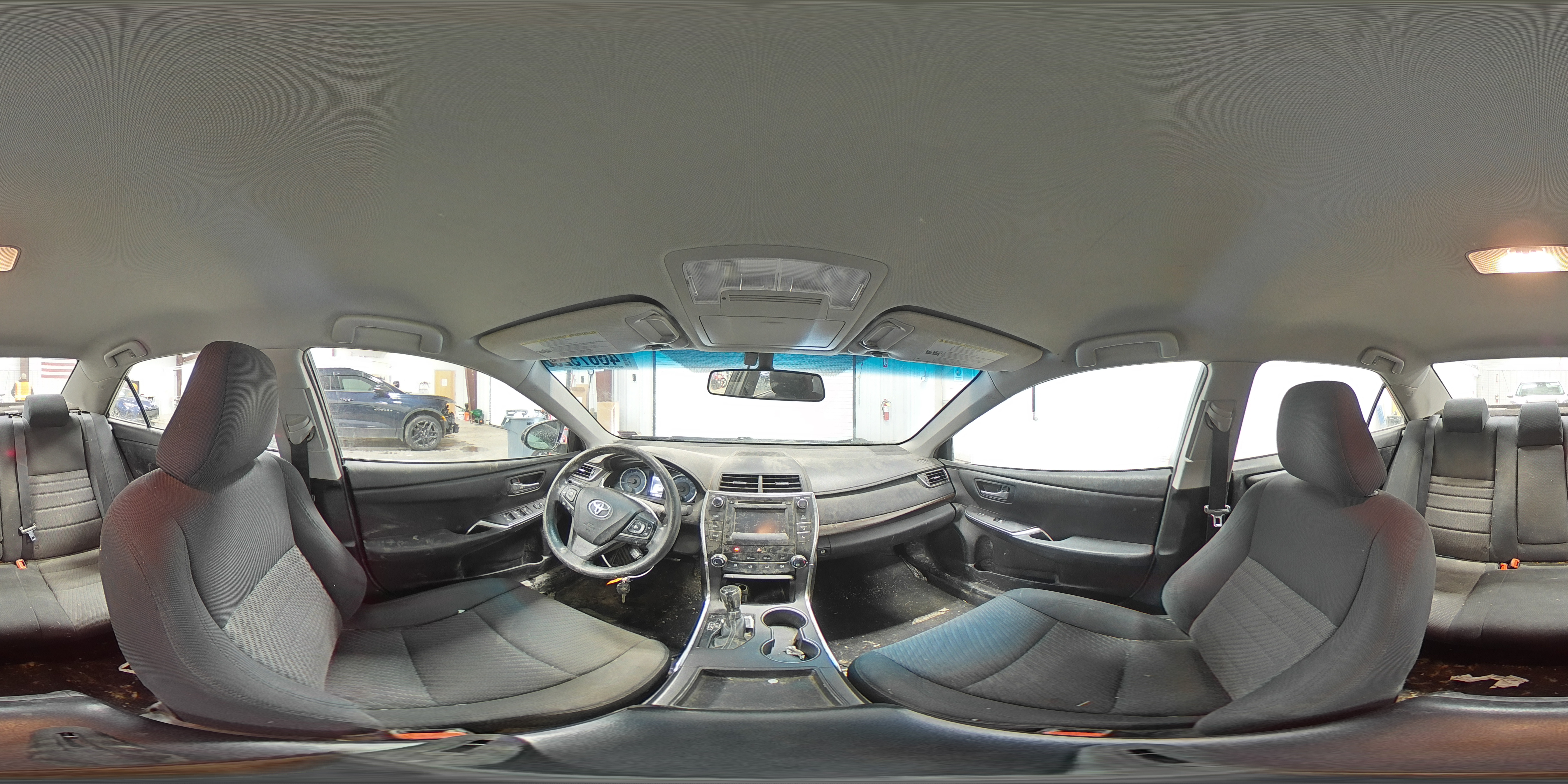 2016 Toyota Camry - Image 12
