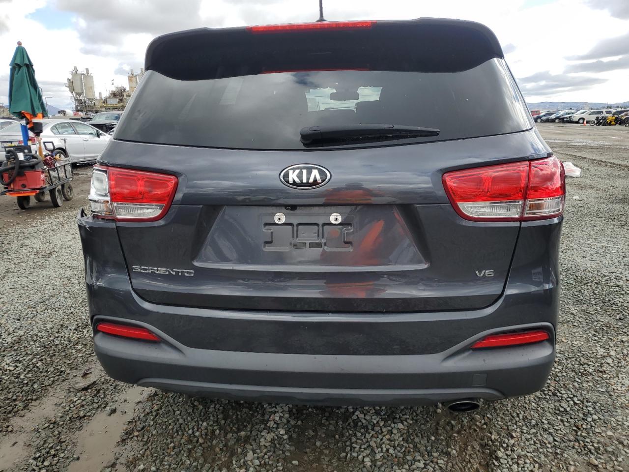 2017 Kia Sorento - Image 6