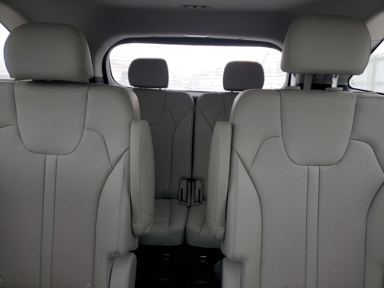2021 Kia Sorento - Image 10