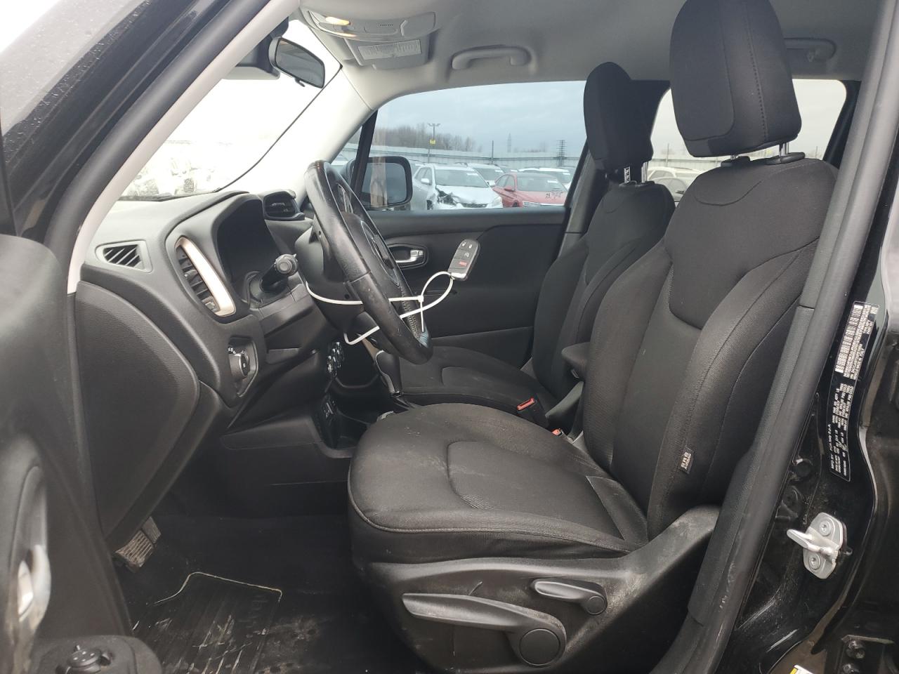 2016 Jeep Renegade - Image 7