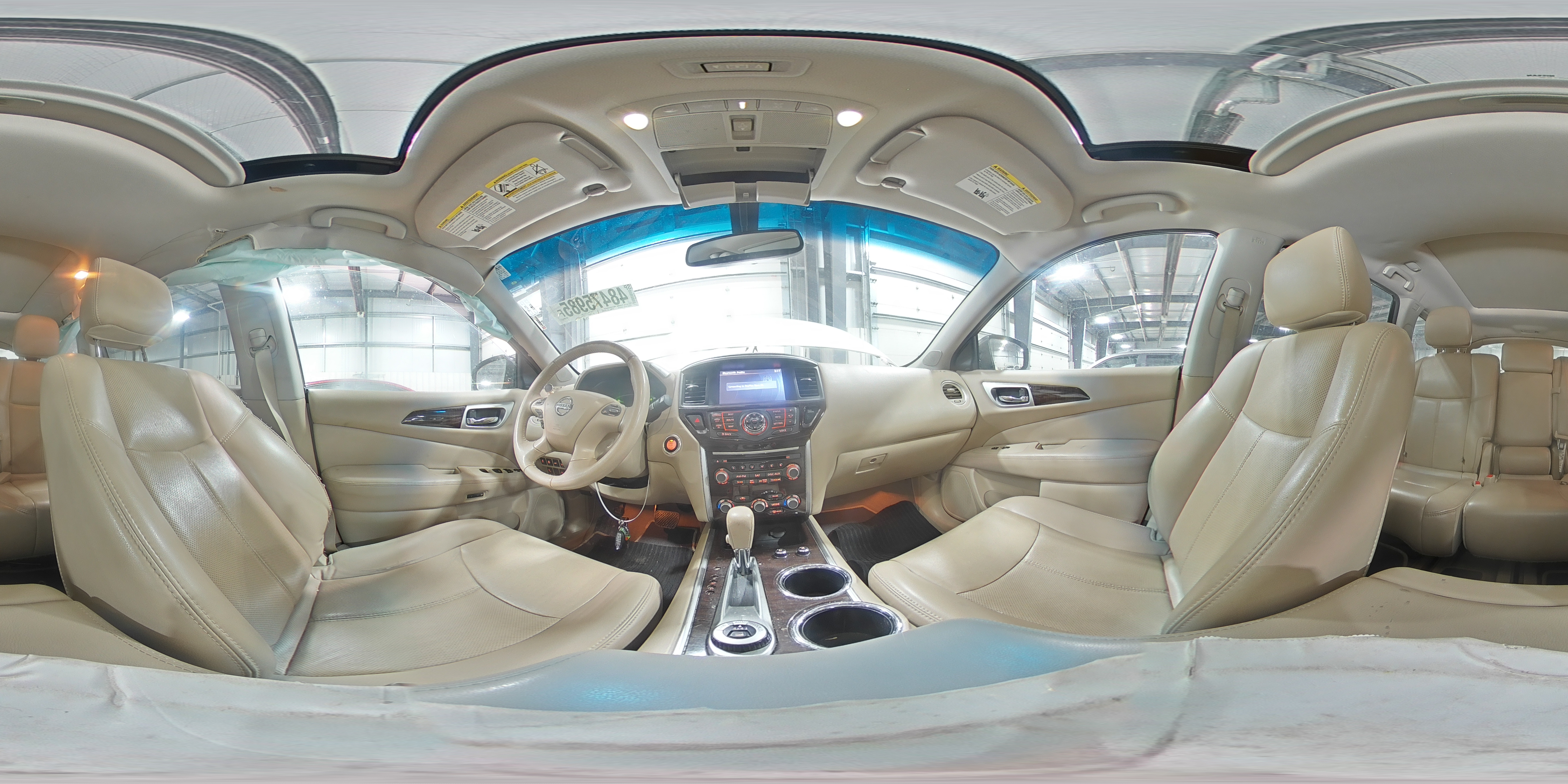 2015 Nissan Pathfinder - Image 15