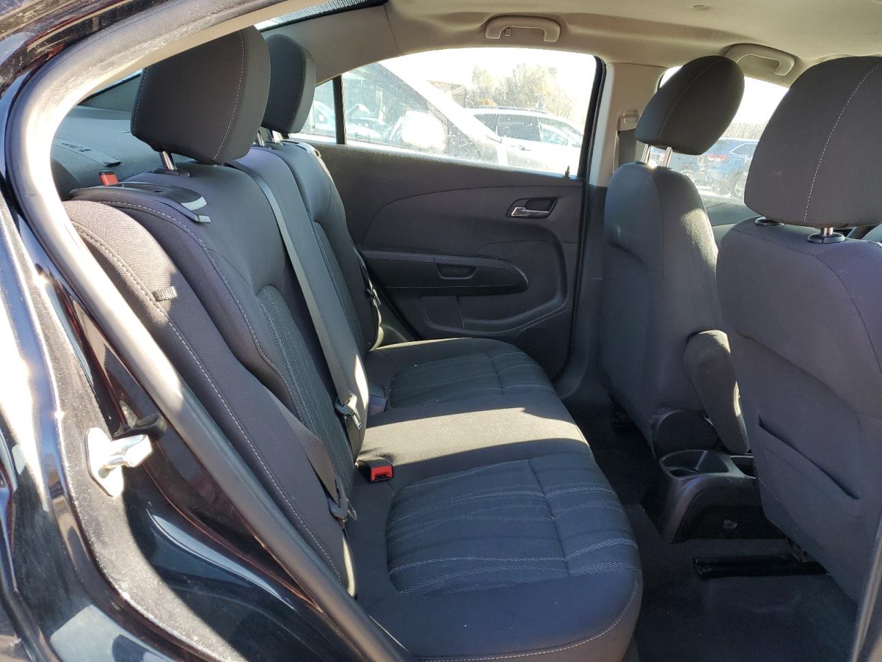 2015 Chevrolet Sonic - Image 10