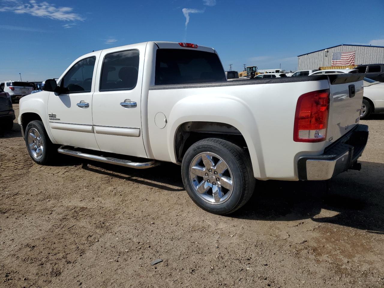 2012 GMC Sierra - Image 2