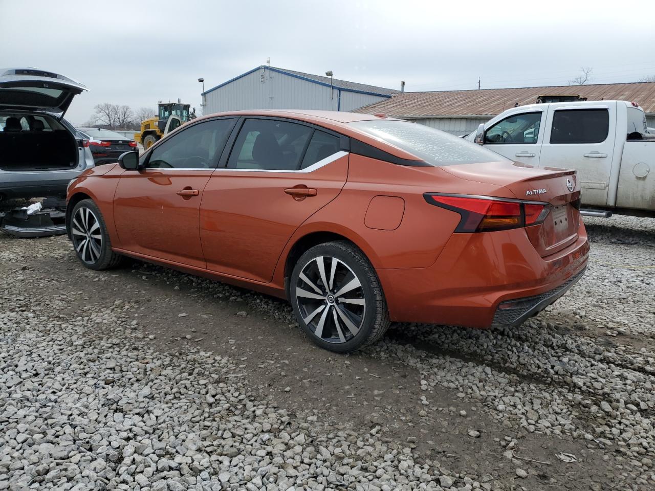 2019 Nissan Altima - Image 2
