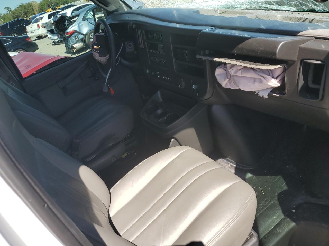 1GCWGAFP3R1286398 CHEVROLET EXPRESS 2024