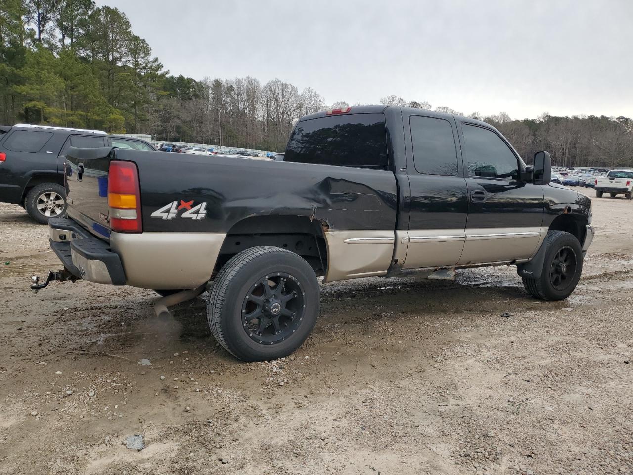 2002 GMC Sierra - Image 3