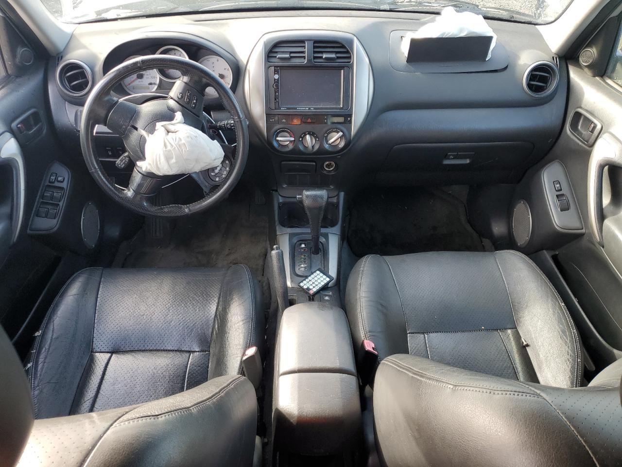 2004 Toyota RAV 4 - Image 8