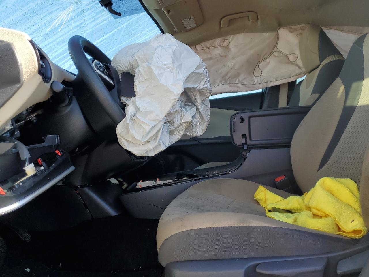 2016 Toyota Prius - Image 7