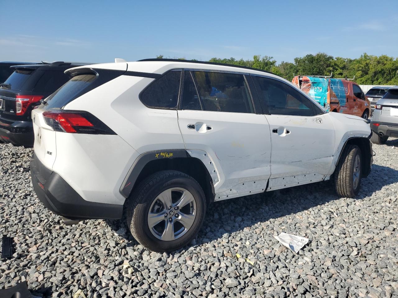2T3W1RFV9NW215670 TOYOTA RAV4 2022