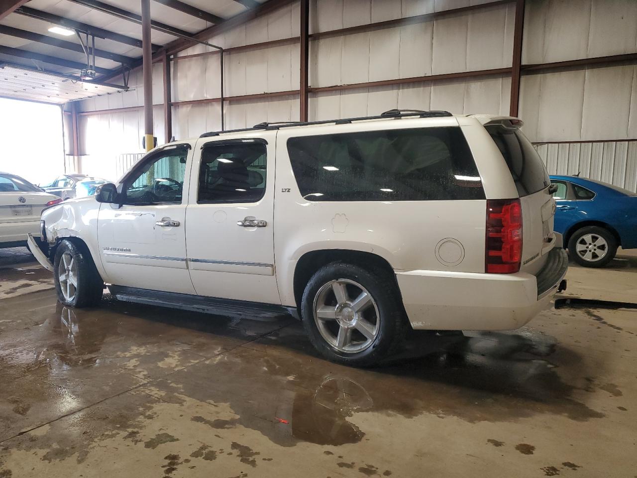 2013 Chevrolet Suburban - Image 2