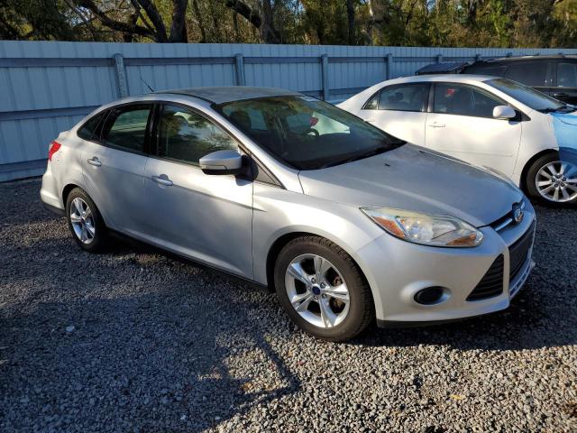  FORD FOCUS 2014 Srebrny