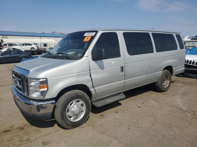 2012 Ford Econoline E350 Super Duty Wagon