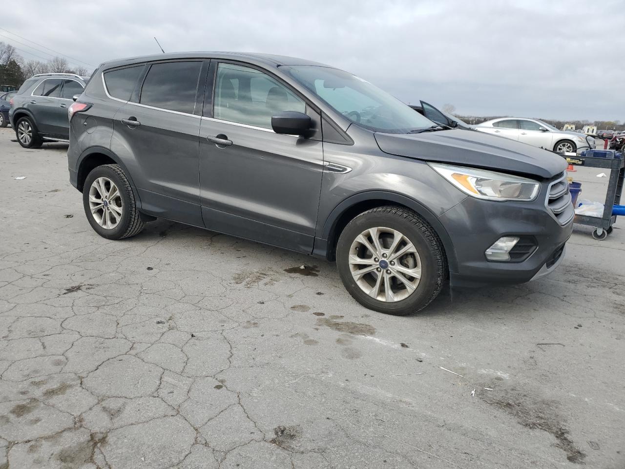 2017 Ford Escape - Image 4