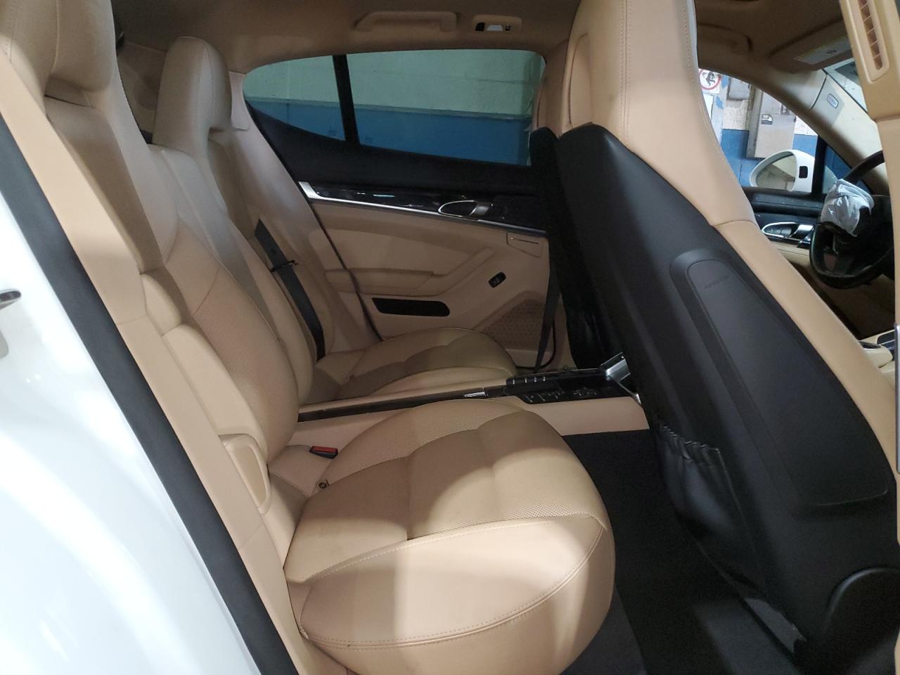 2016 Porsche Panamera 2 VIN: WP0AA2A73GL002844 Lot: 49814995