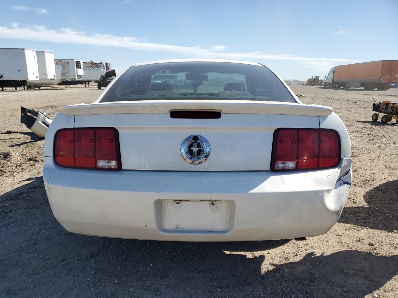 2007 Ford Mustang - Image 6