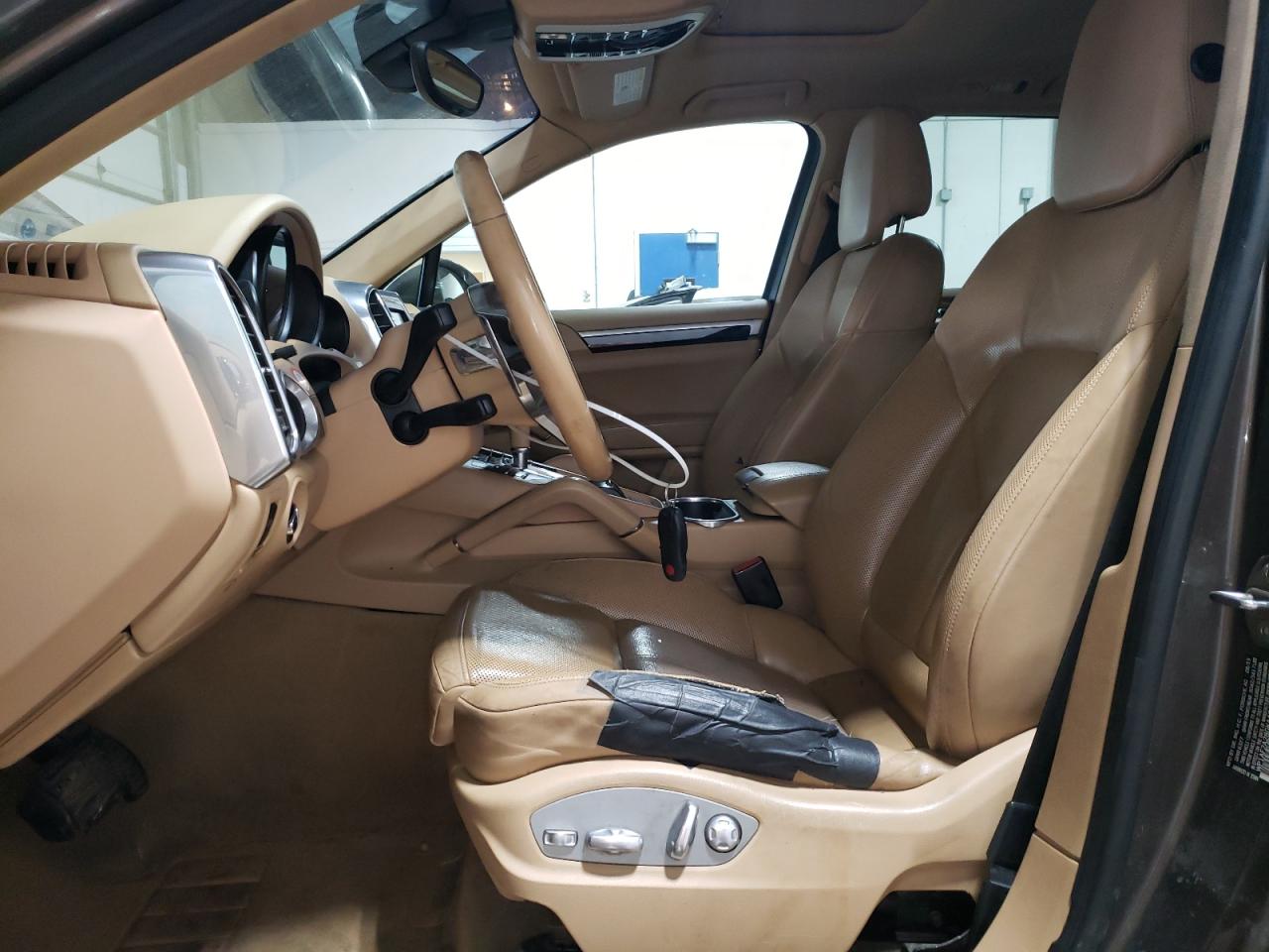 2016 Porsche Cayenne - Image 7