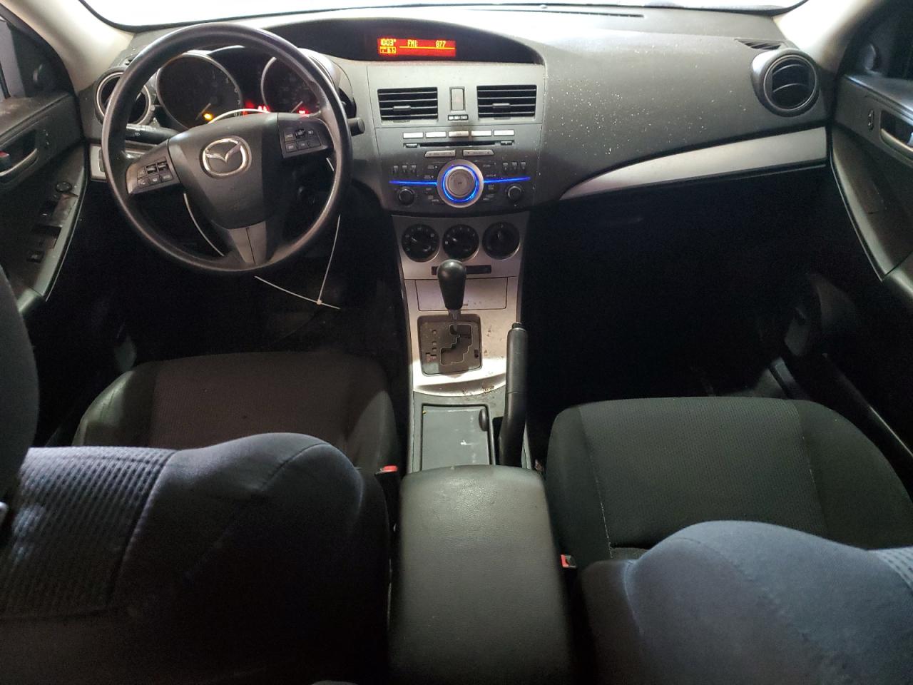 2010 Mazda 3 - Image 8