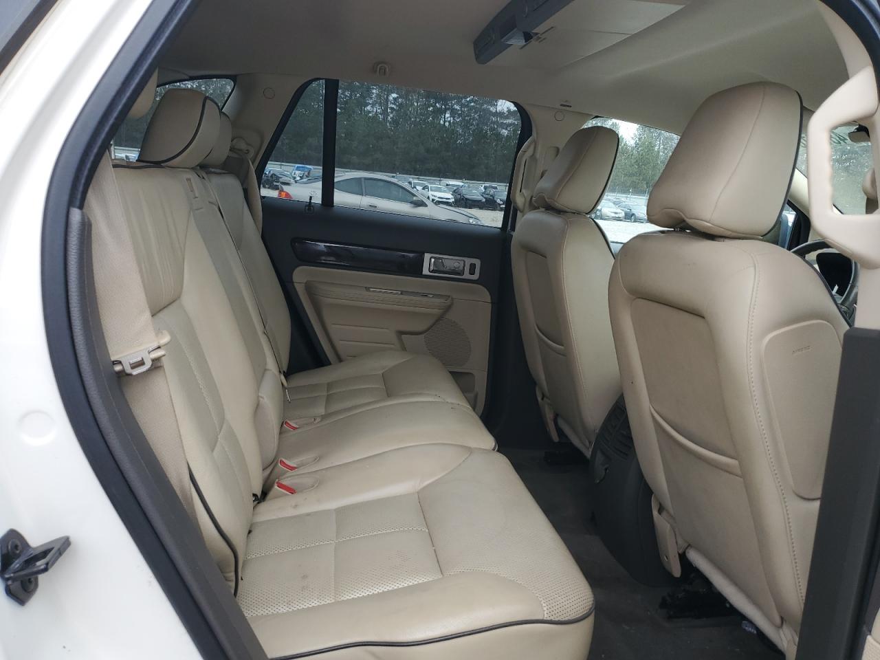 2008 Lincoln MKX - Image 11