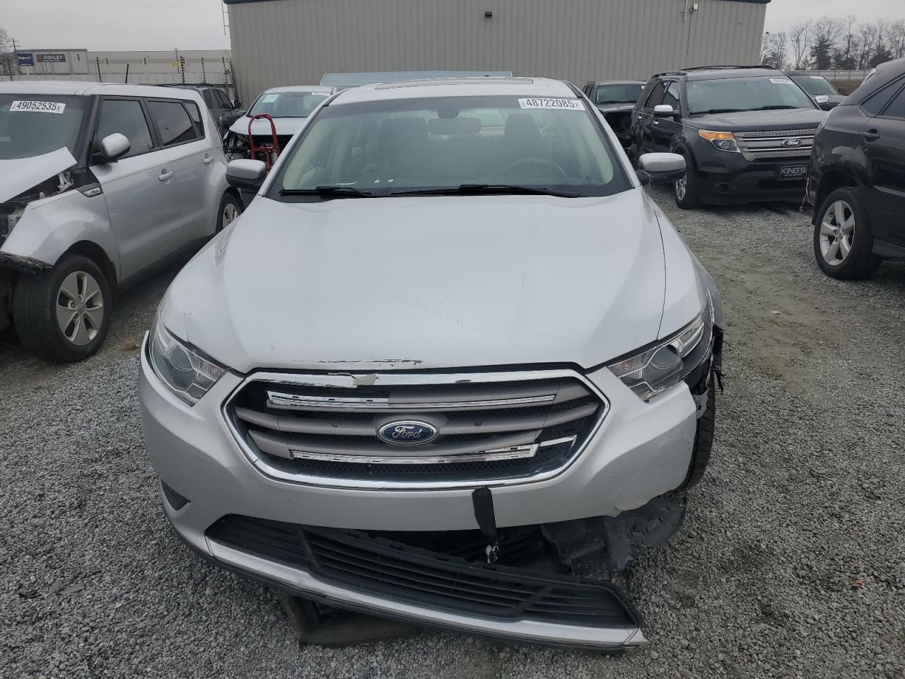 2013 Ford Taurus - Image 5