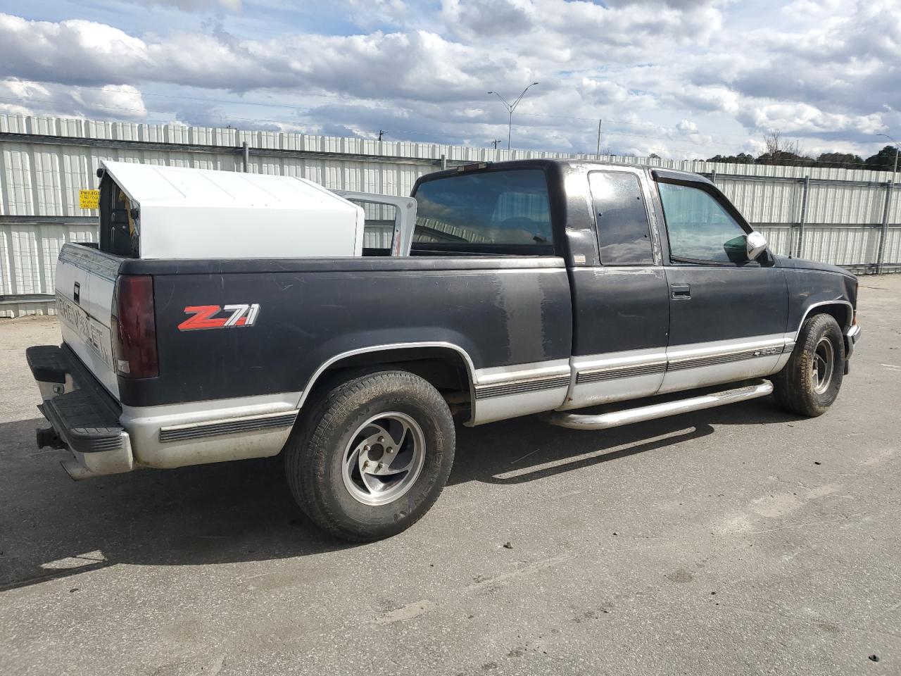 1994 Chevrolet GMT-400 - Image 3