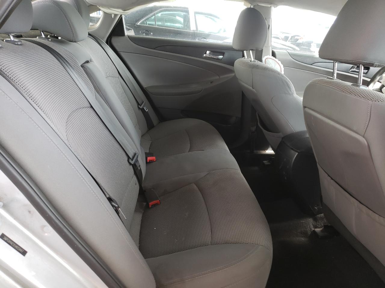 2014 Hyundai Sonata - Image 10