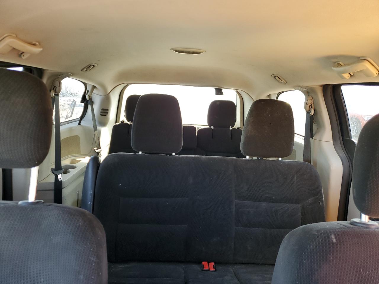 2014 Dodge Caravan - Image 10