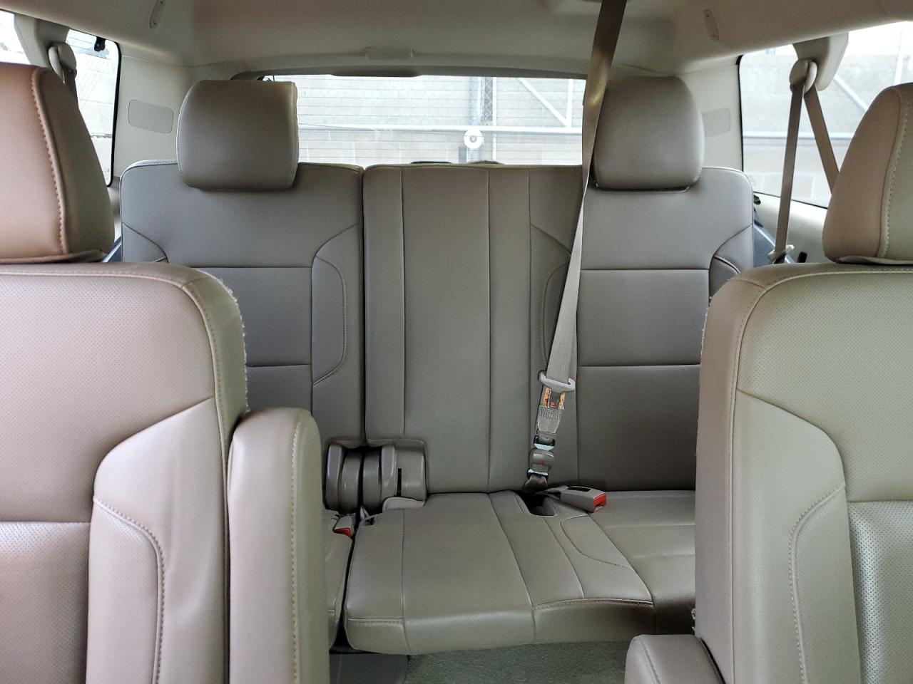 2016 GMC Yukon - Image 10