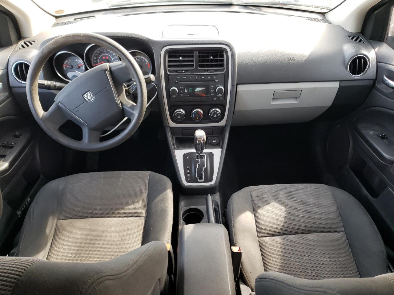 2010 Dodge Caliber - Image 8