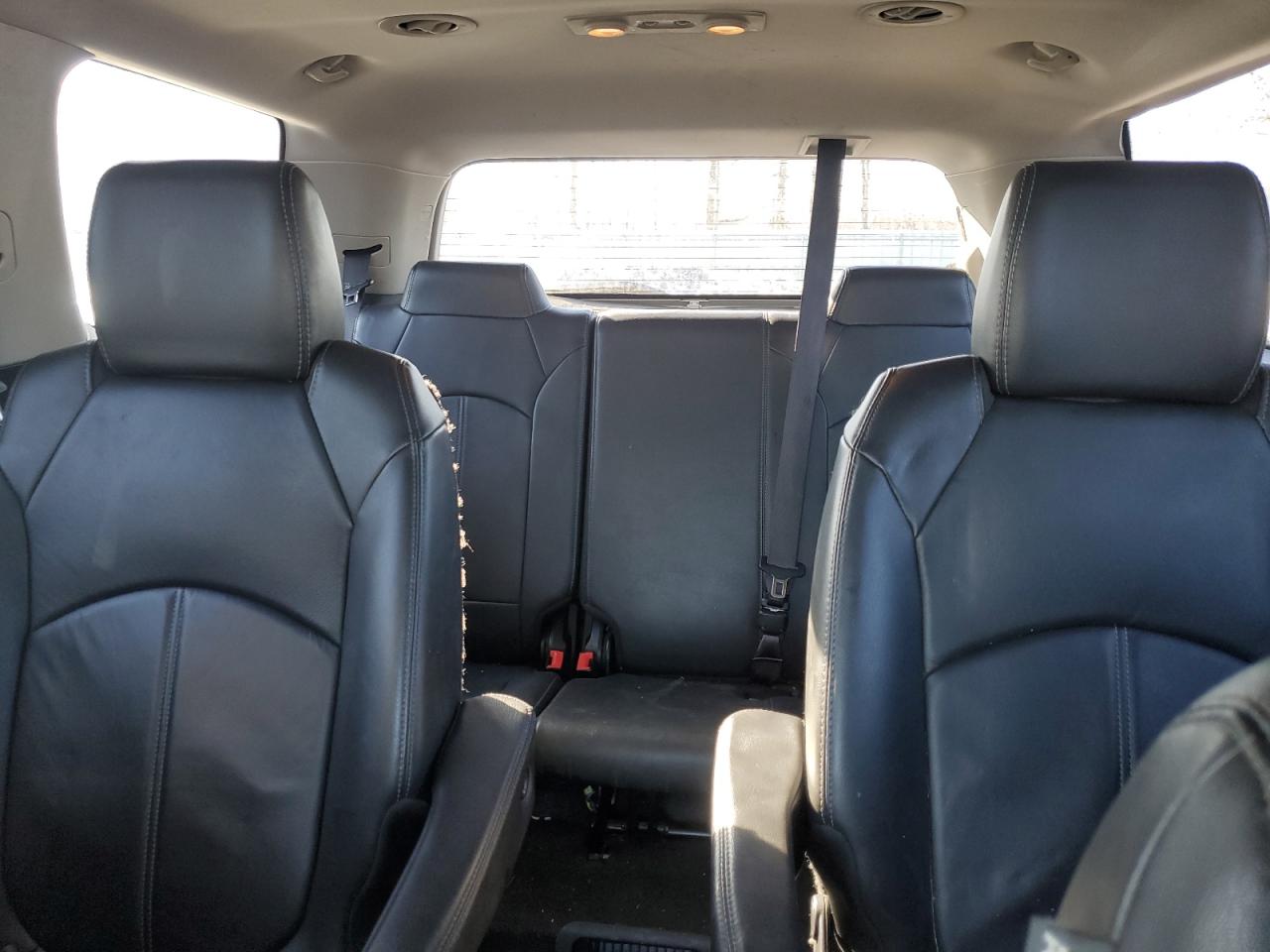 2016 GMC Acadia - Image 10