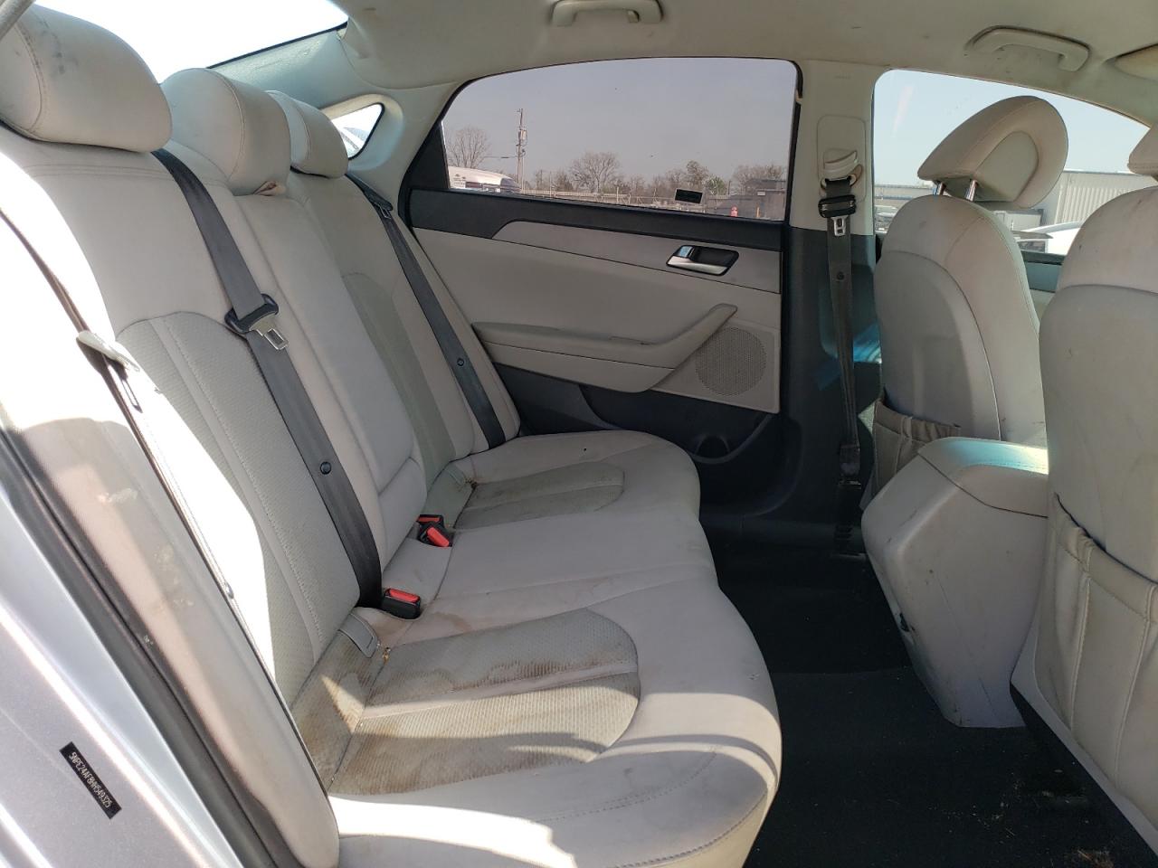 2017 Hyundai Sonata - Image 10