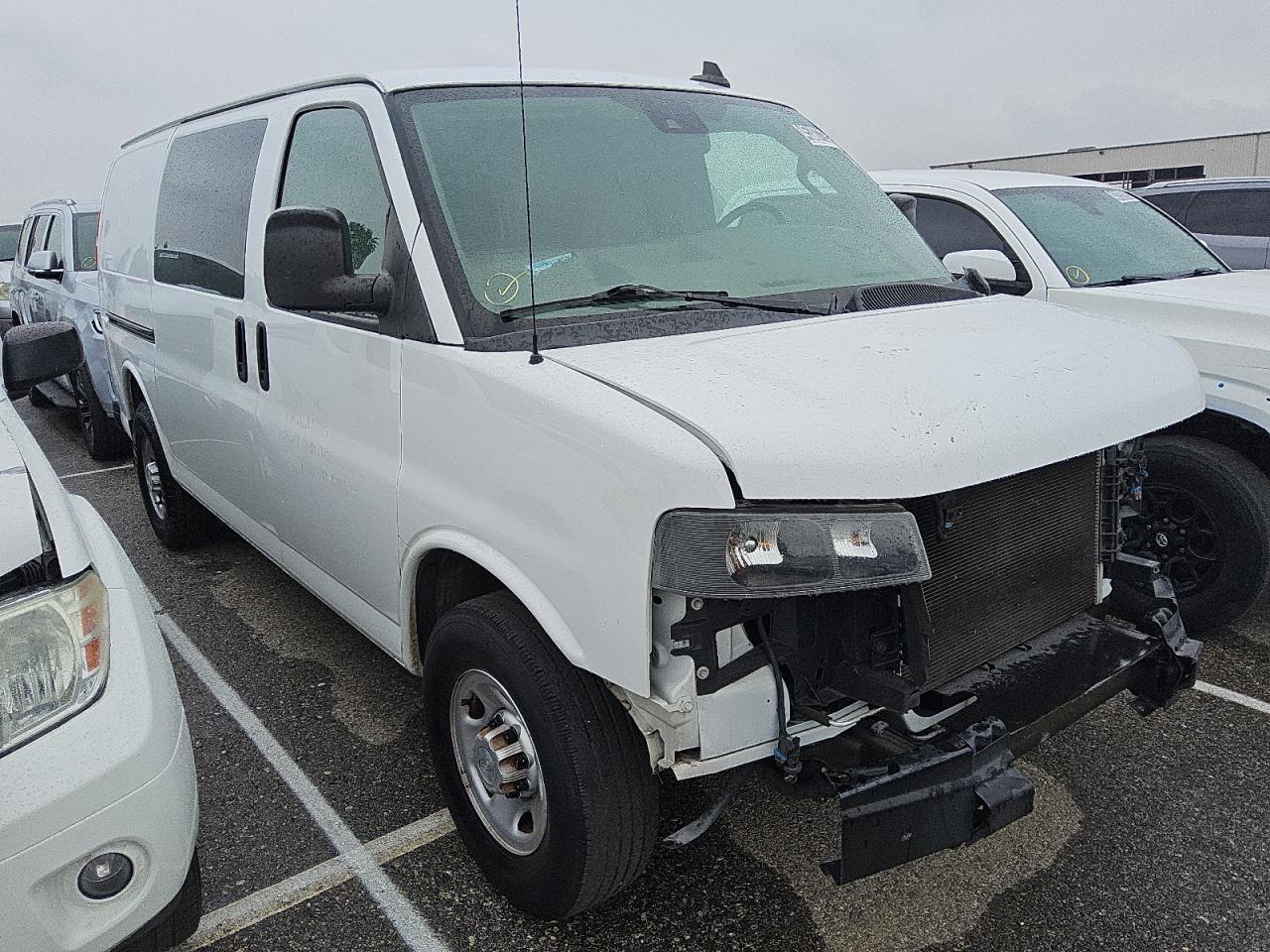 VIN: 1GCWGAFP5K1334425 2019 CHEVROLET EXPRESS