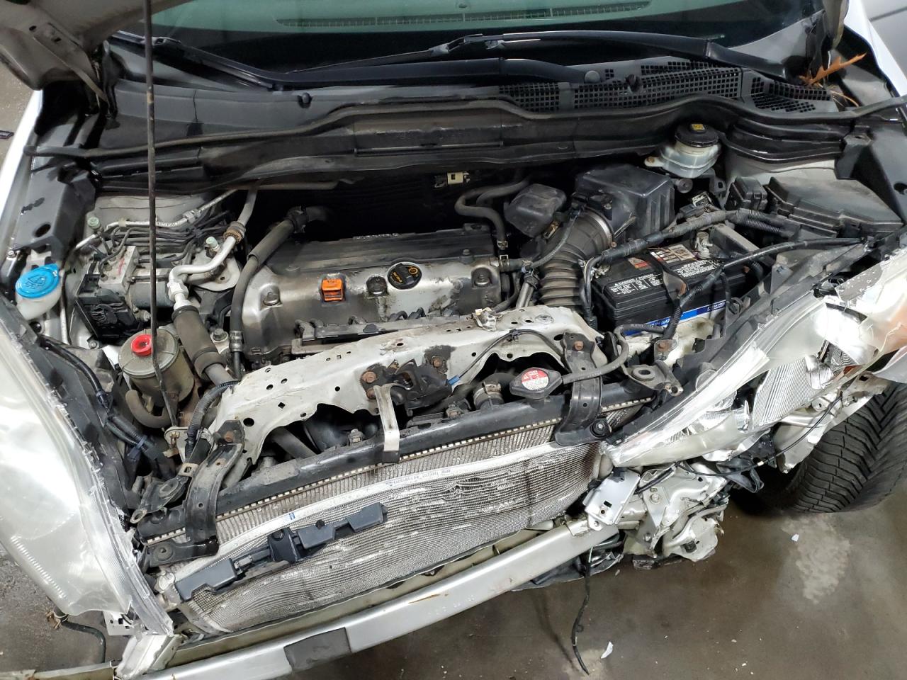 2010 Honda CR-V - Image 11