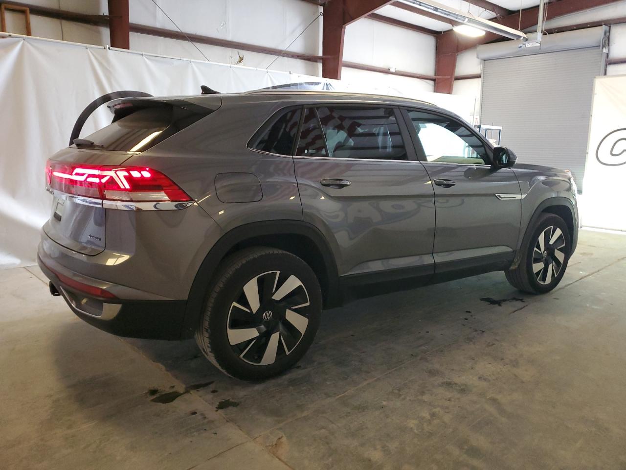 1V2HE2CA3RC218383 VOLKSWAGEN ATLAS 2024