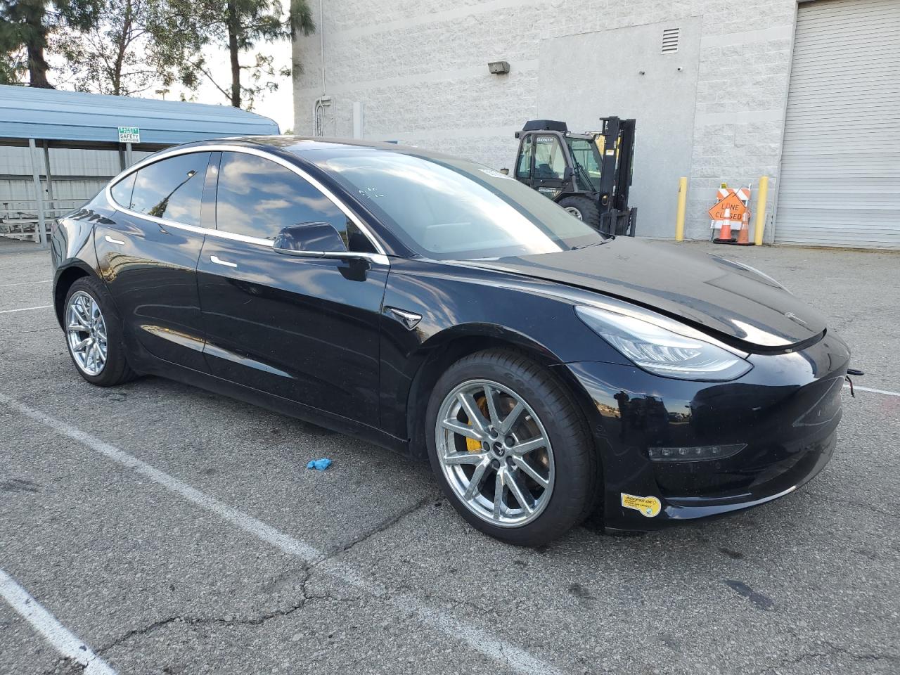 5YJ3E1EA2JF171602 TESLA MODEL 3 2018