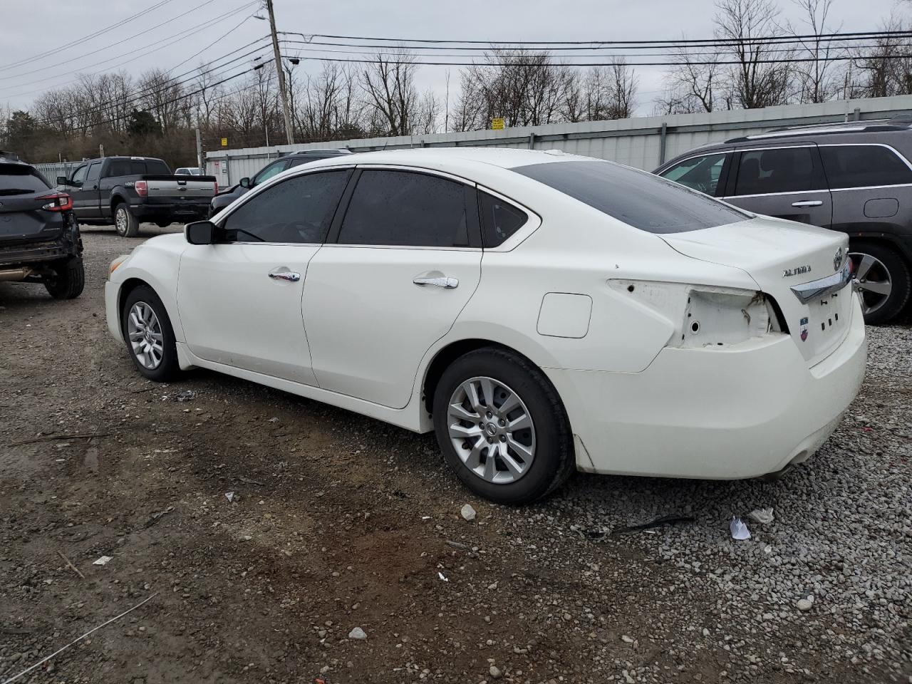 2015 Nissan Altima - Image 2
