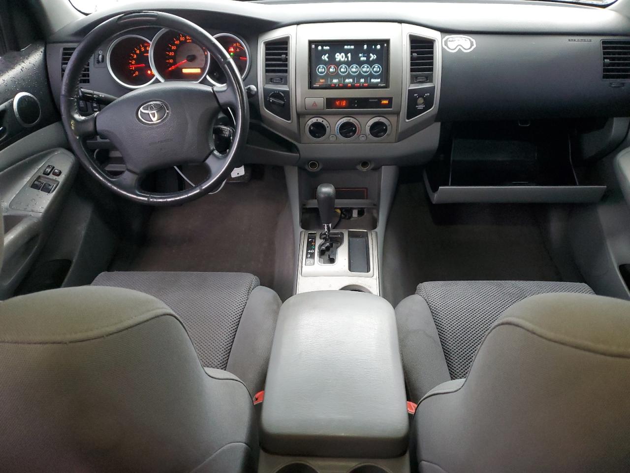 2005 Toyota Tacoma - Image 8