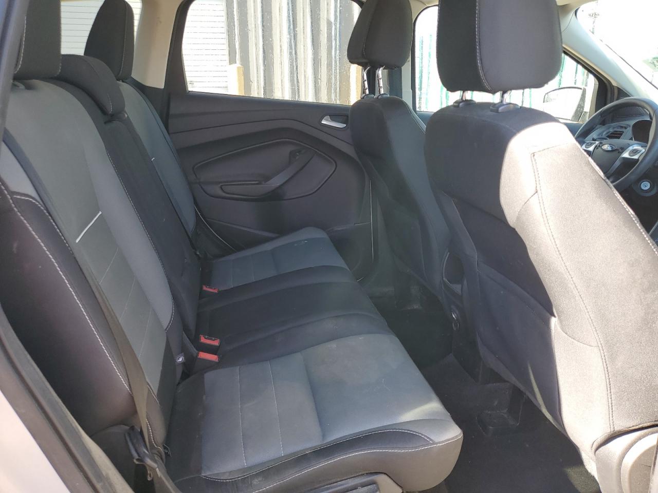2015 Ford Escape - Image 11