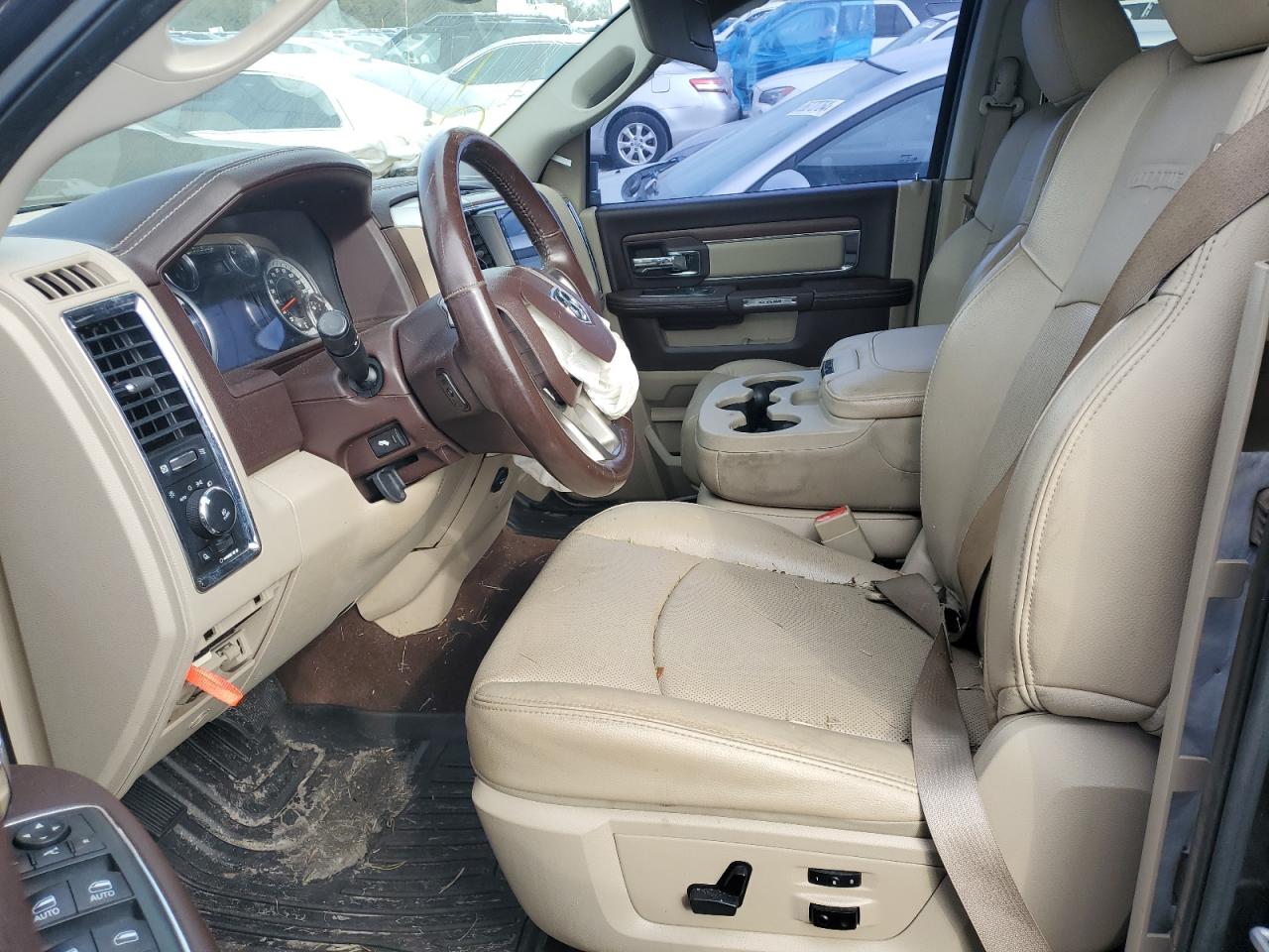 2016 RAM 1500 - Image 7