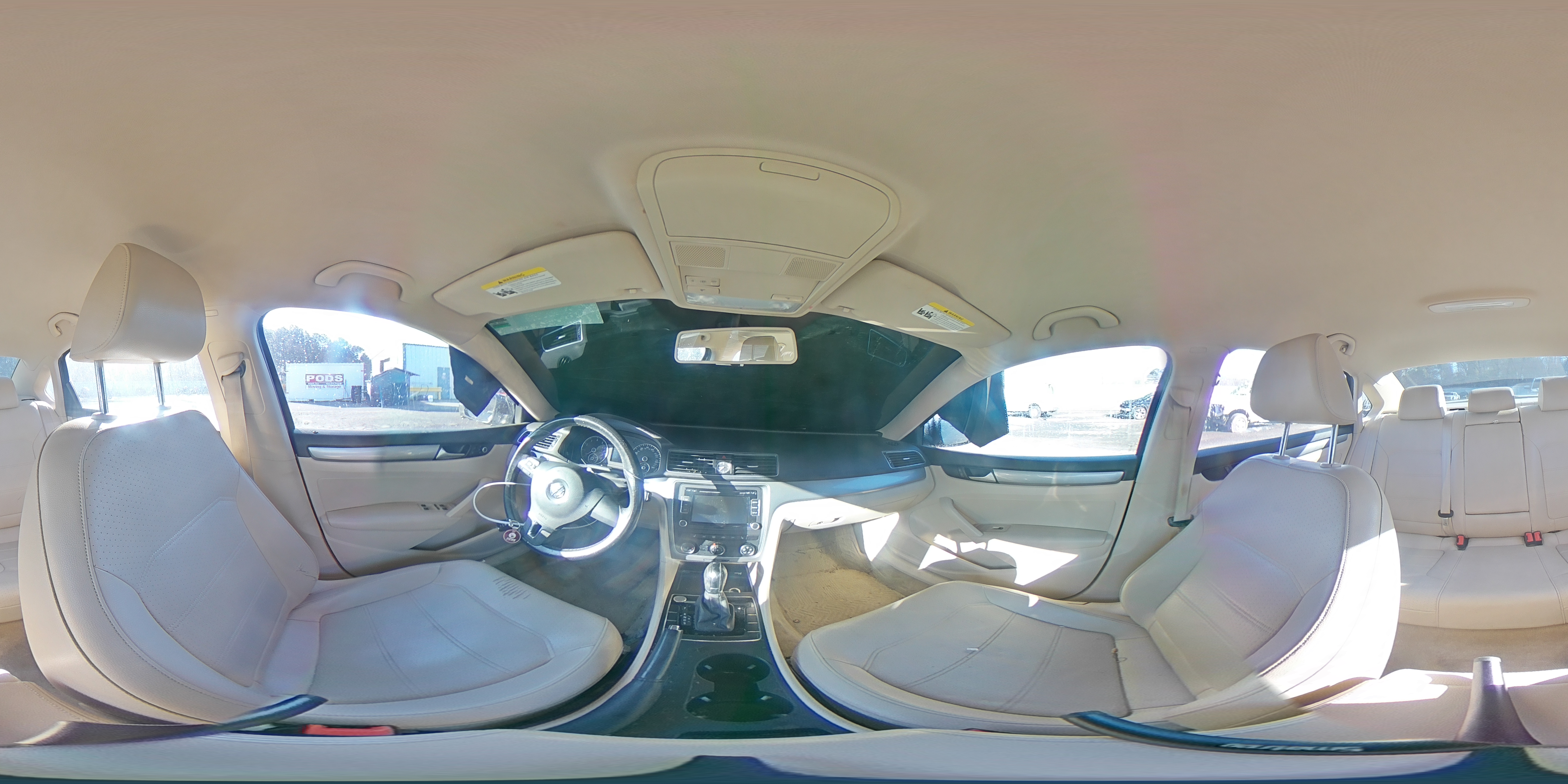 2015 Volkswagen Passat - Image 14