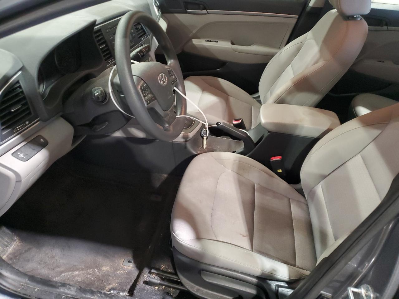 2018 Hyundai Elantra - Image 7