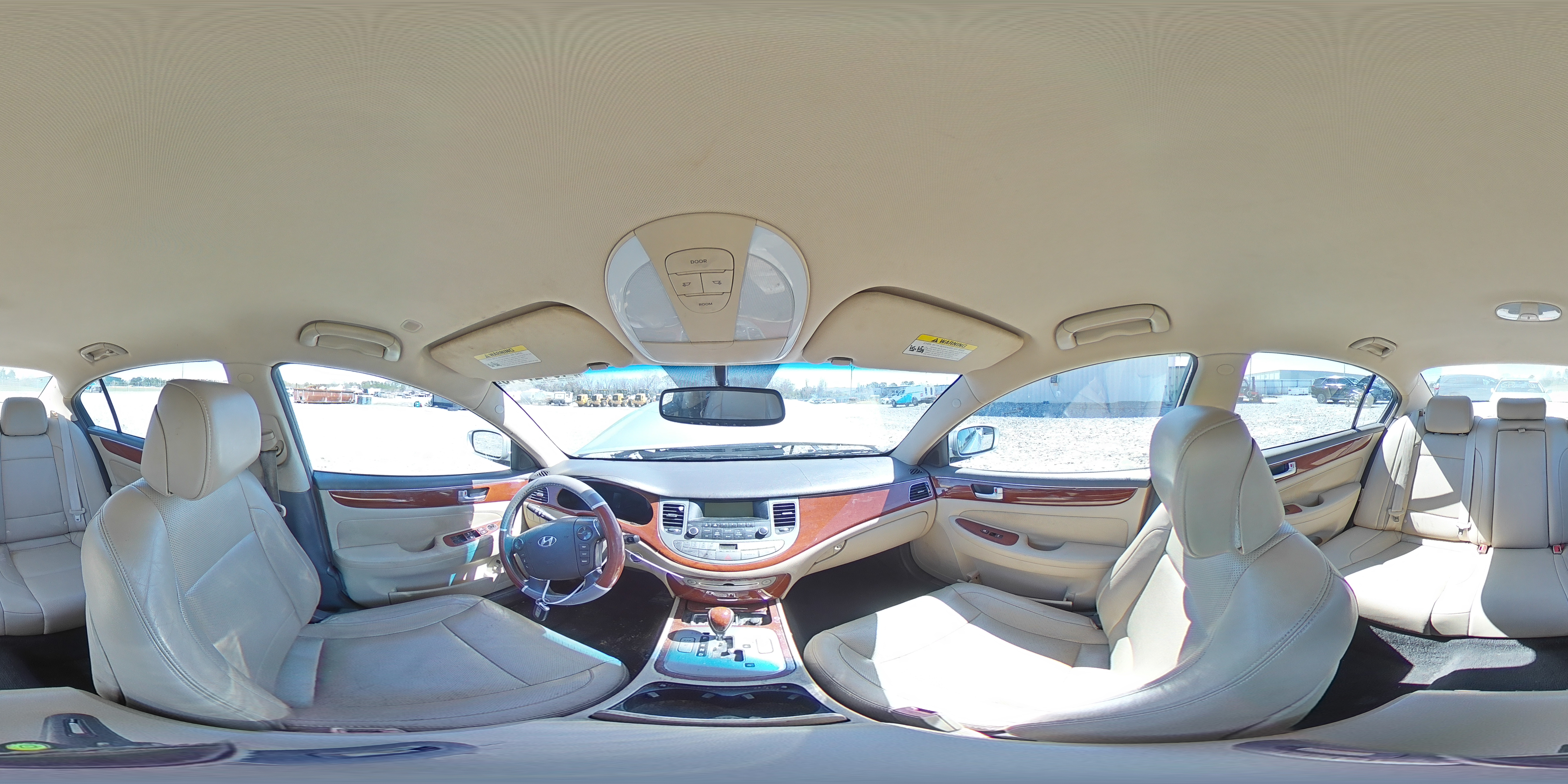 2013 Hyundai Genesis - Image 15