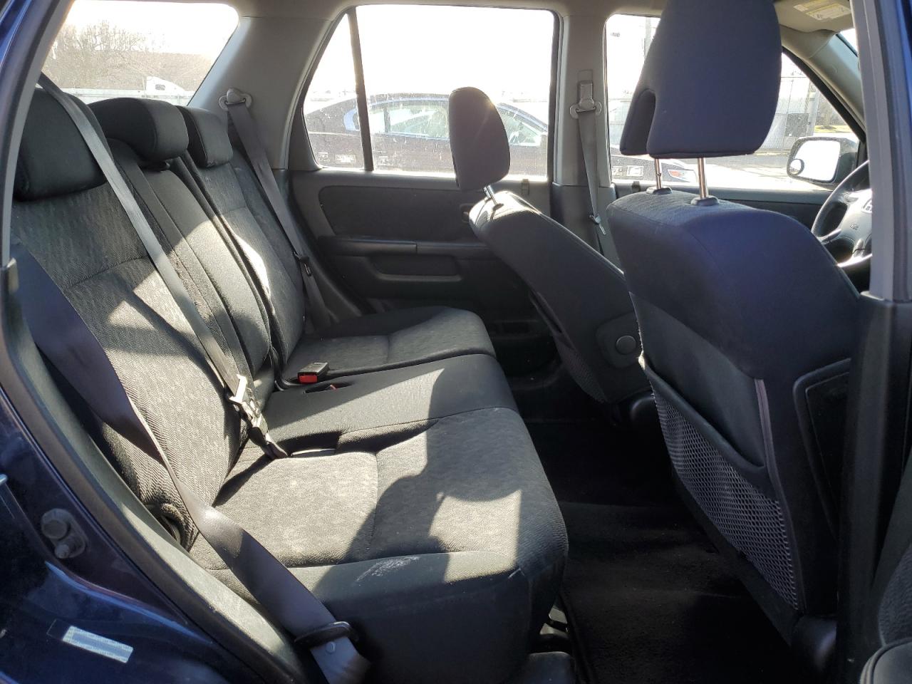 2006 Honda CR-V - Image 11