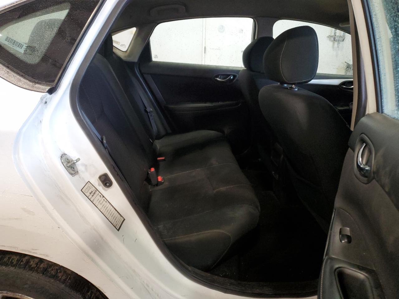 3N1AB7AP0JY235852 NISSAN SENTRA 2018