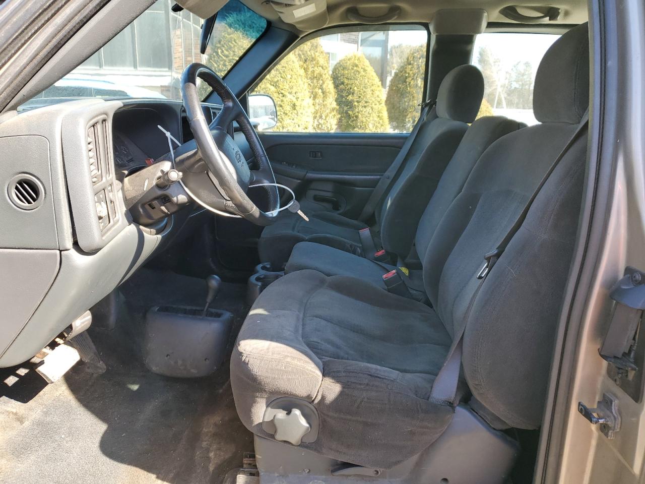 2002 Chevrolet Silverado - Image 7